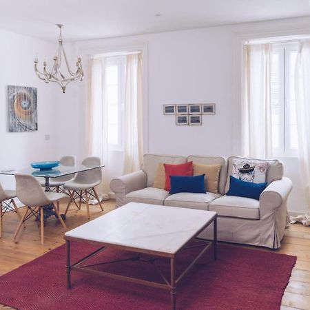 Chic & Luxurious 2-Br Escape Designed For Elegance Apartment Gibraltar Bagian luar foto