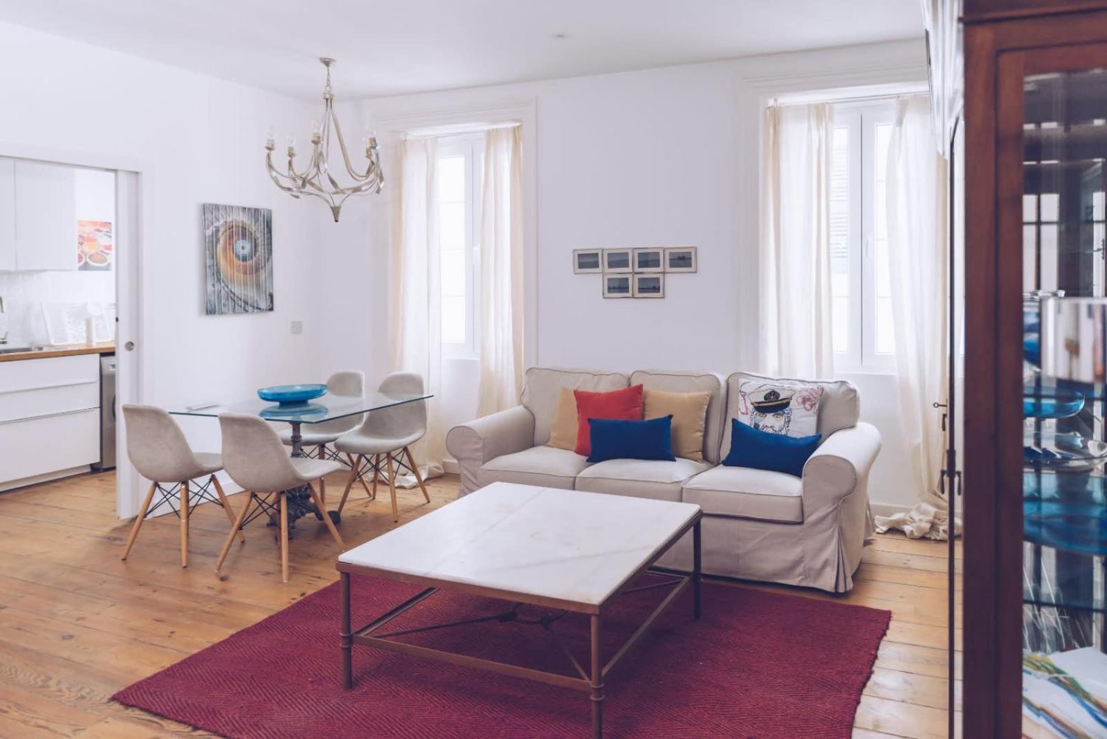 Chic & Luxurious 2-Br Escape Designed For Elegance Apartment Gibraltar Bagian luar foto
